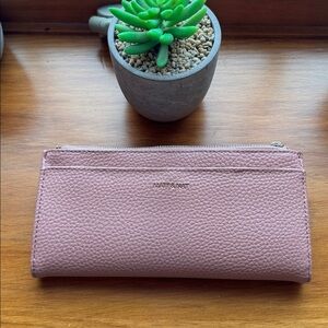 New Matt & Nat Mauve Textured Wallet